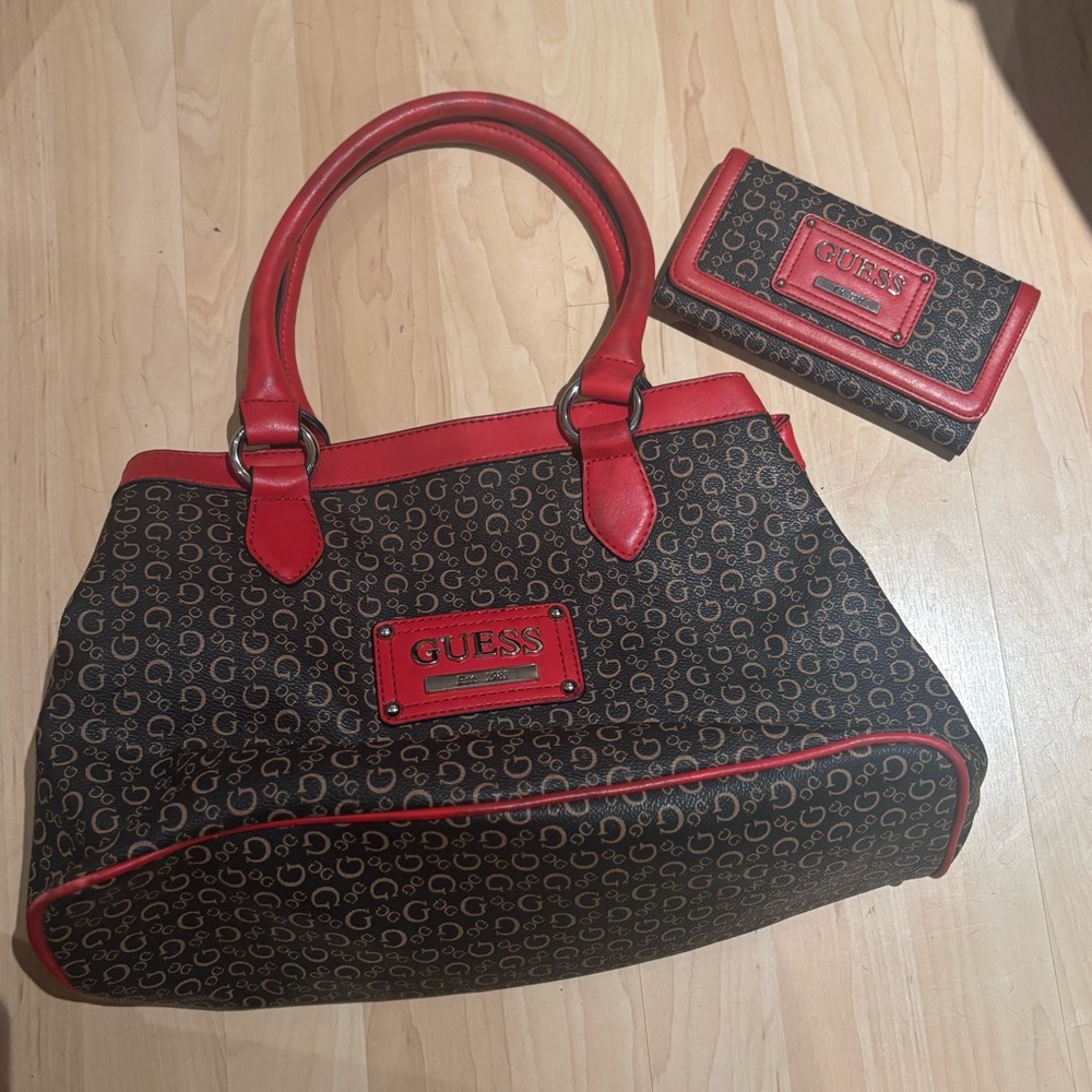 Guess Red and Brown Shoulder Bag Set